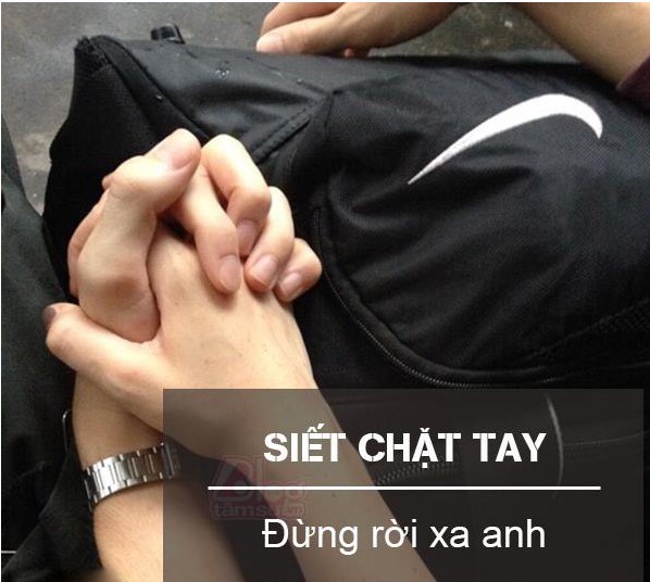 Siết chặt tay nhau