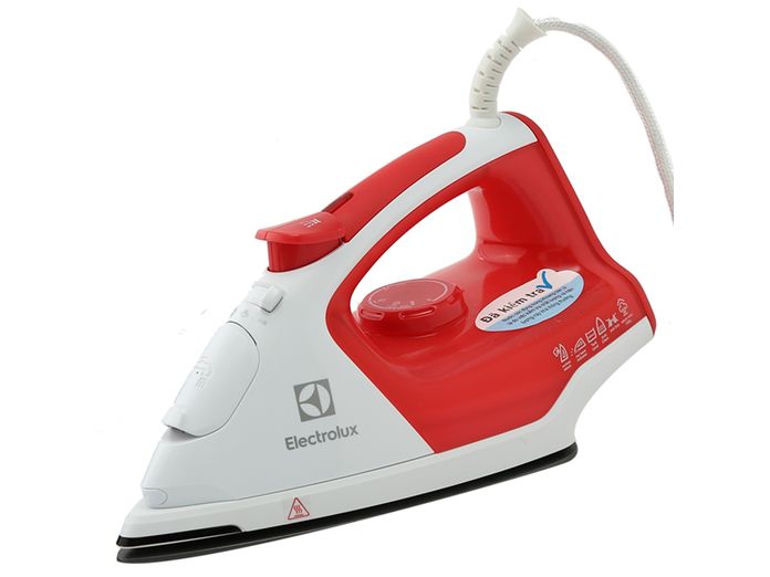 Bàn ủi hơi nước Electrolux ESI51161